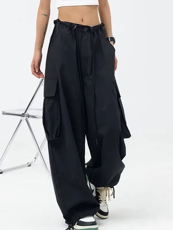 Lockere Cargohose mit Street Pocket Patch